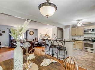 881 Tolland Tpke, Manchester, CT 06042