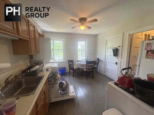 73 Marlboro St #3, Belmont, MA 02478