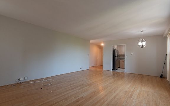 5th image of 2970 N Lake Shore Dr APT 6A
