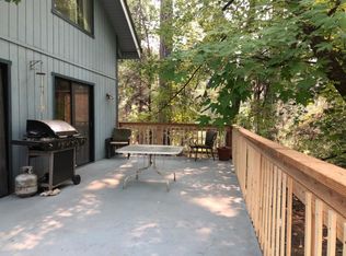 10533 Pekolee Dr, Grass Valley, CA 95949