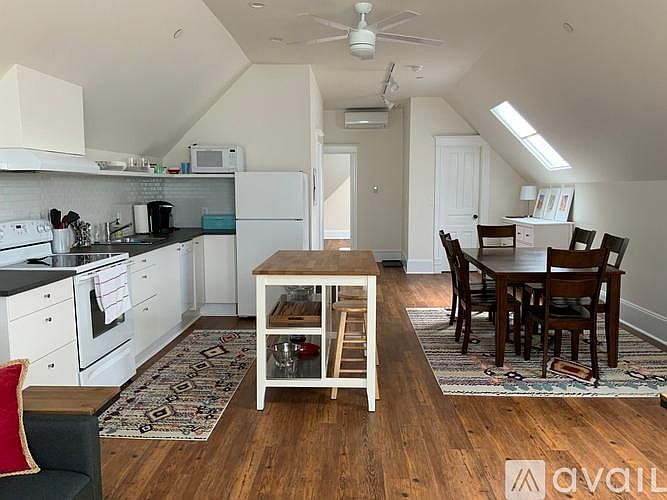 1st image of 47 Depeyster St APT 3