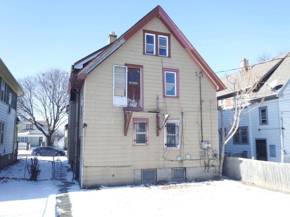 milwaukee-wisconsin-447537639 picture