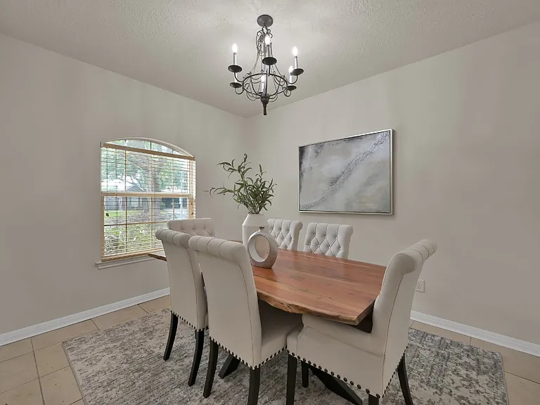 1443 Meadowhigh Ln — Photo 4