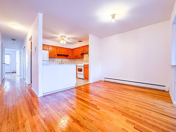 4th image of 36-17 29th St #2