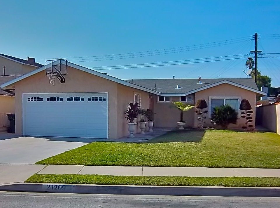 1st image of 21209 Marigold Ave
