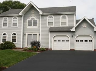 5008 Meadow Crest Dr, Allison Park, PA