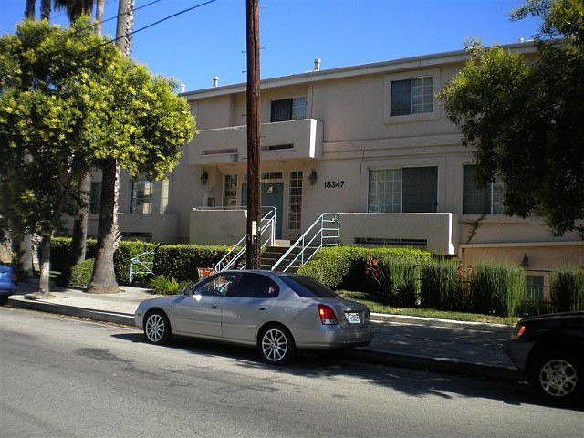 1st image of 18347 Saticoy St Unit 37