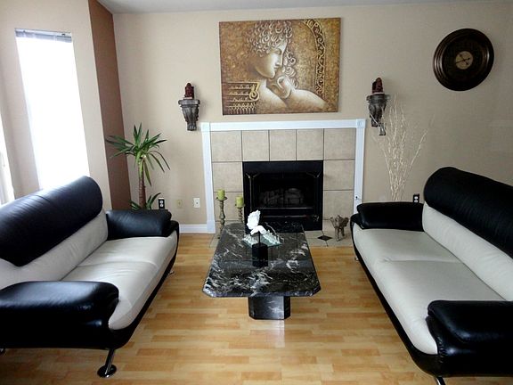 5th image of 5026 39th St NE