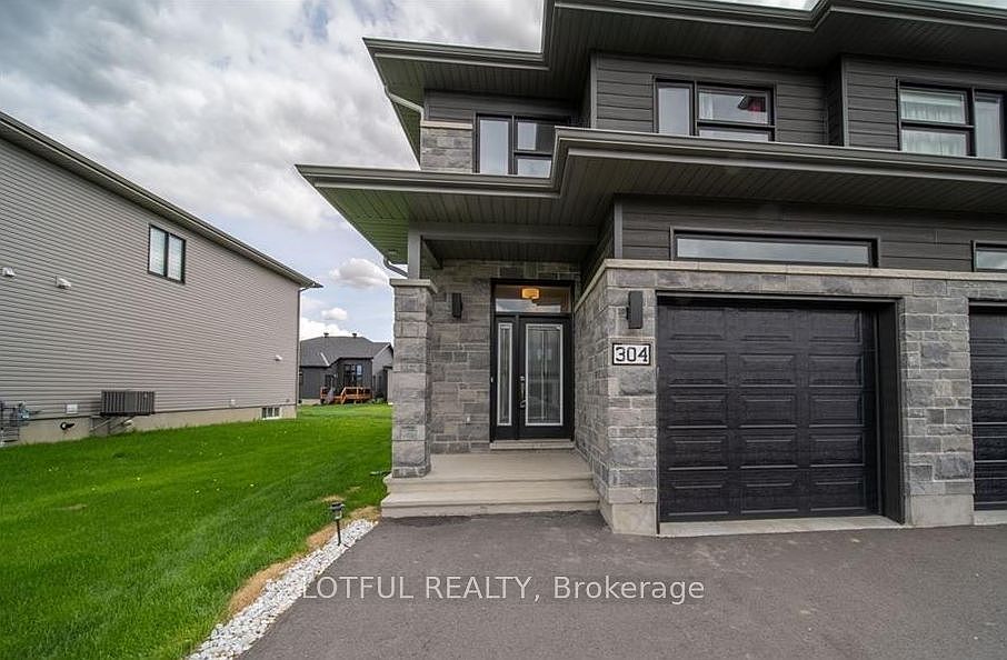 1st image of 304 Belfort St