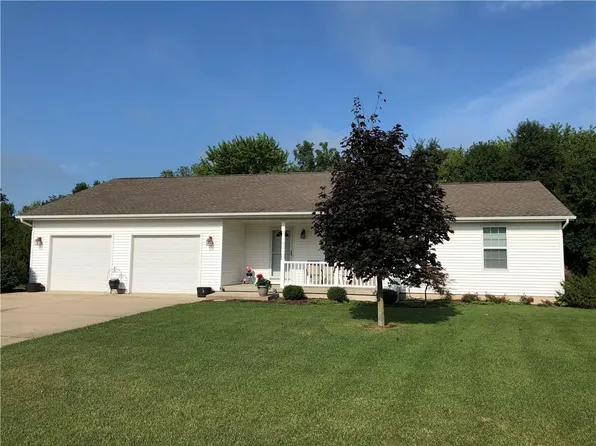 906 S Evergreen St, Altamont, IL 62411