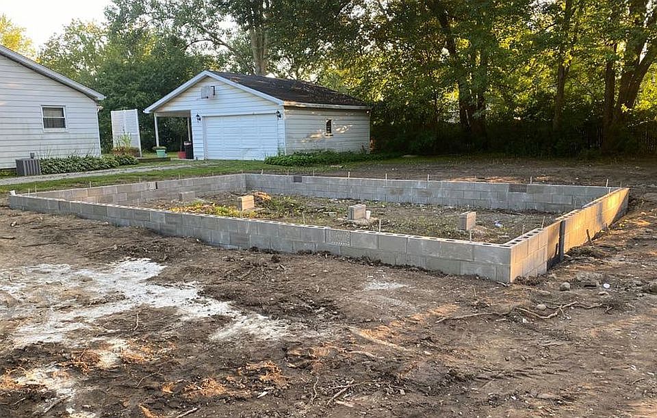 1st image of 2084 Bramblewood Dr