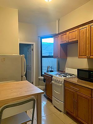 5th image of 529 W 152nd St APT 32