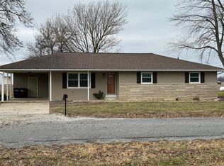 135 Lyle Dr, Hoffman, IL