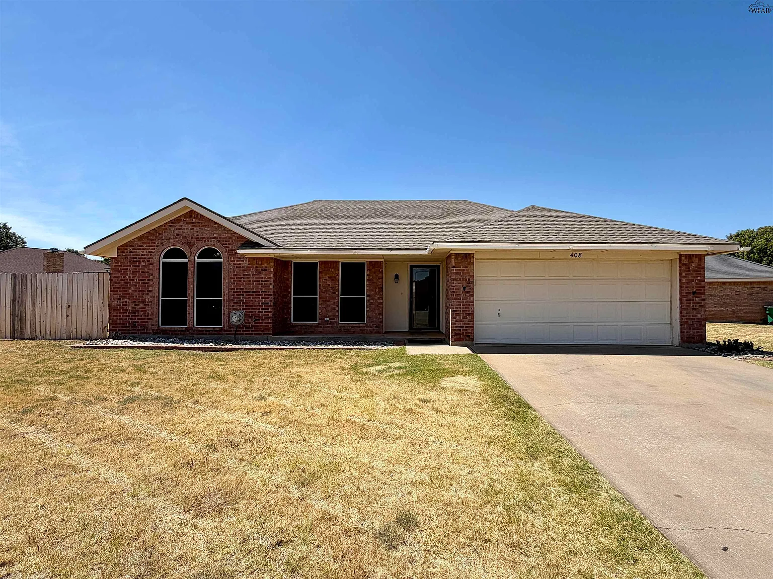 3 bed, 2.0 bath, 1249 sqft, $1,875 — Photo 1