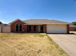 408 Horseshoe Ln, Burkburnett, TX 76354