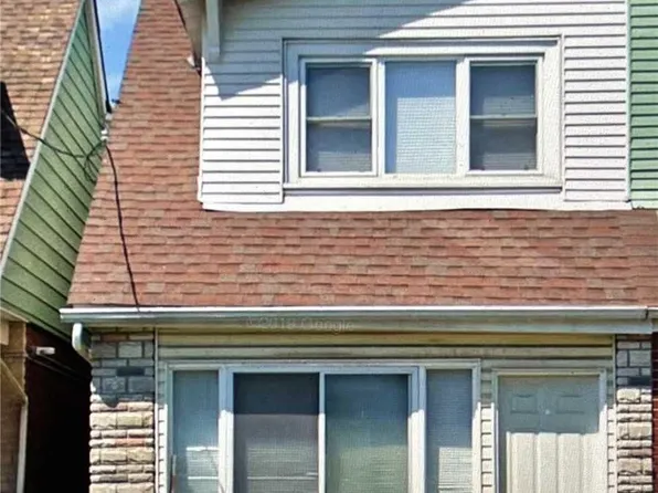 284 Woodfield Rd, Toronto, ON M4L 2X1