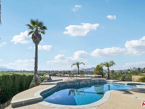 2nd image of 1821 Calle Petaluma