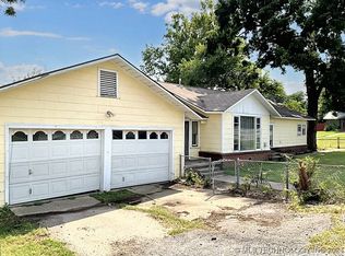 3320 W 41st St, Tulsa, OK 74107