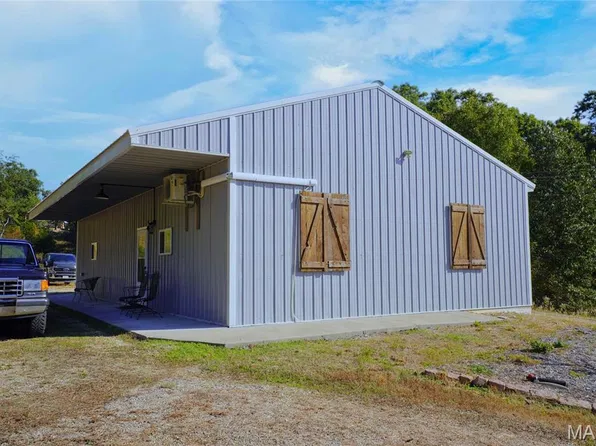 1530 Stolpe Rd, Hermann, MO 65041