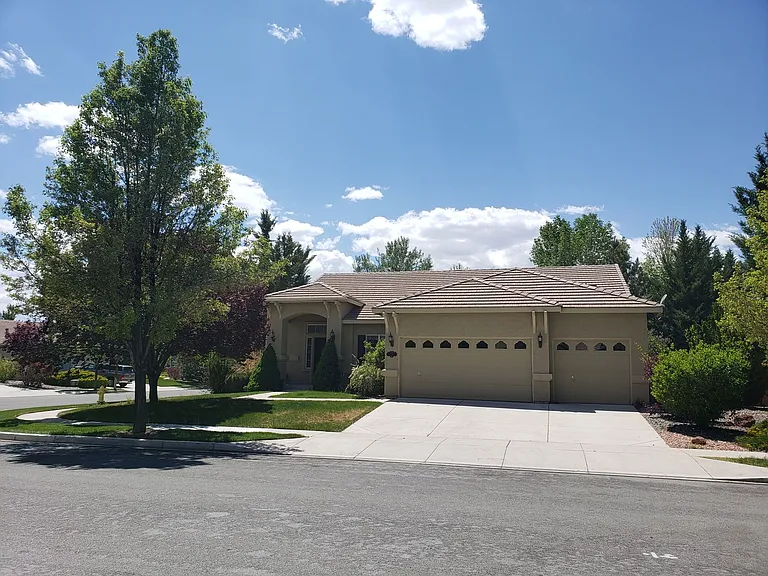 7251 Noah Ct — Photo 1