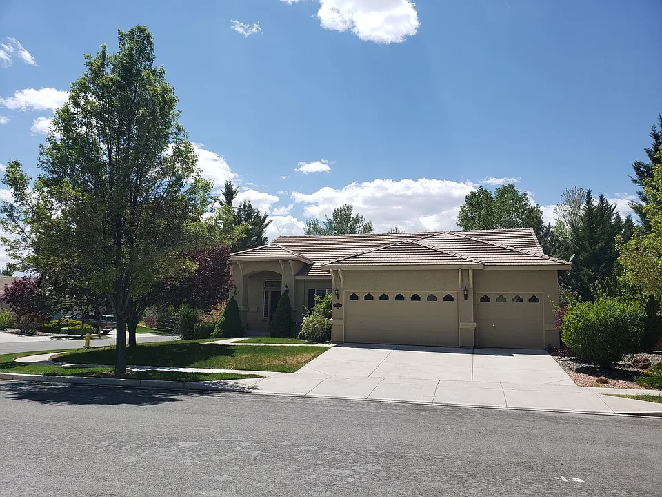7251 Noah Ct