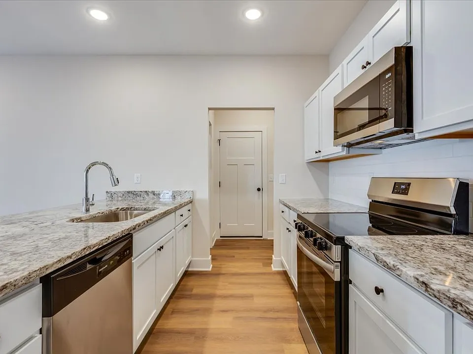 113 N Mendocino Ct