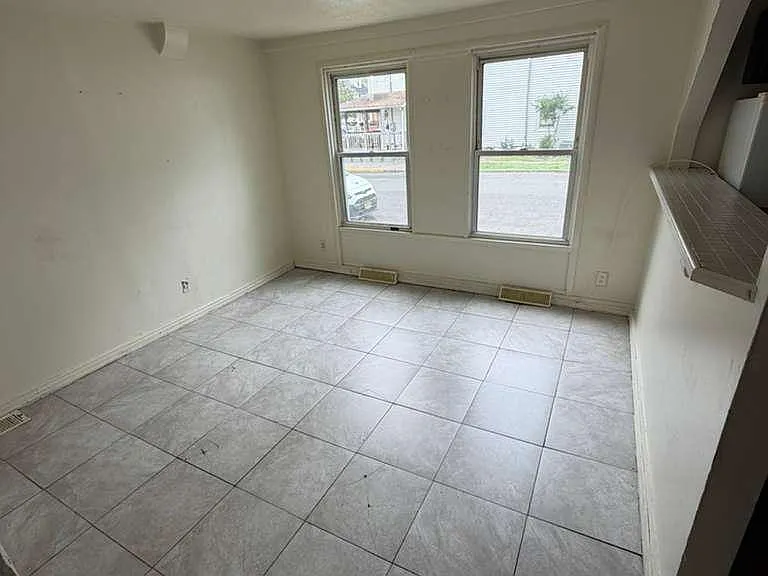 231 Broad St #B — Photo 9