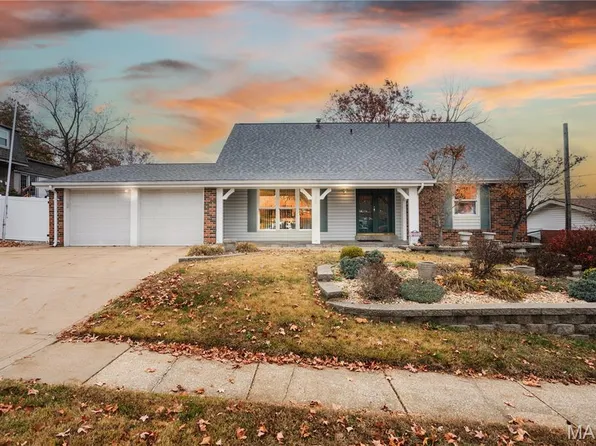 5556 Milburn Rd, Saint Louis, MO 63129