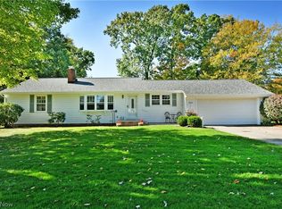 320 Montridge Dr, Canfield, OH 44406