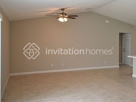 3rd image of 2807 SE Melaleuca Blvd