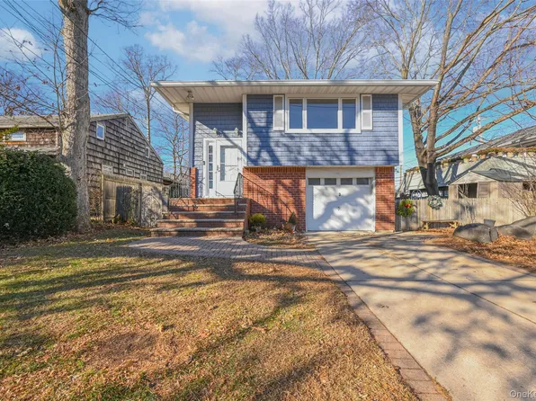 3 Healy Street, Huntington, NY 11743