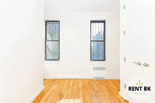 Rented by RENTBK LLC | media 9