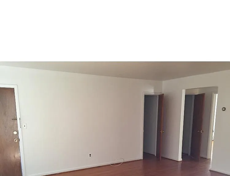 200 E Browning Rd — Photo 4