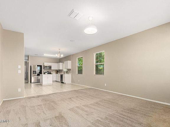 5th image of 2926 W KOWALSKY Lane