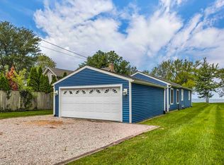 4951 E Lake Rd, Sheffield Lake, OH 44054