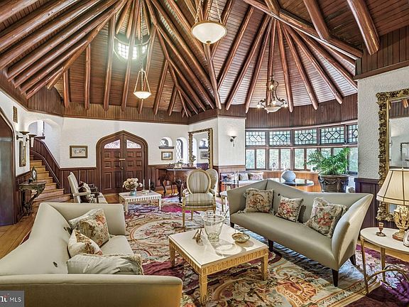 12th image of this home