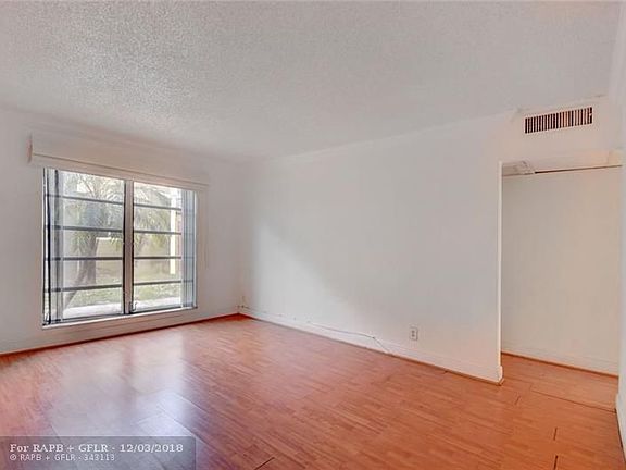 3rd image of 4435 Treehouse Ln #C