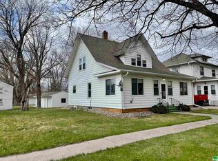 216 N Main St, Early, IA 50535