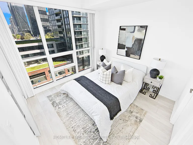 2212 Lake Shore Blvd W #1108 — Photo 9