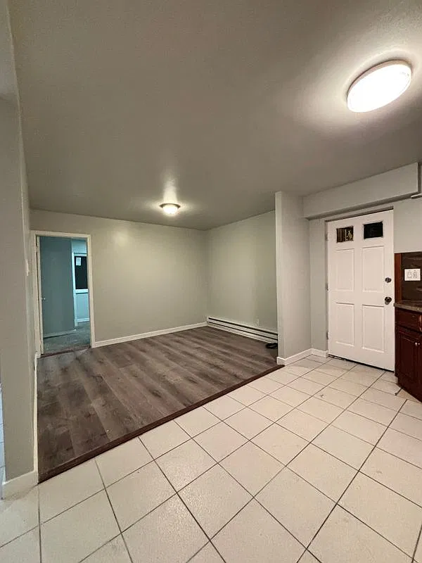 2 bed, 1.0 bath, 800 sqft, $2,400 — Photo 4