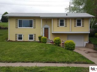 6918 N 65th Ave, Omaha, NE 68152