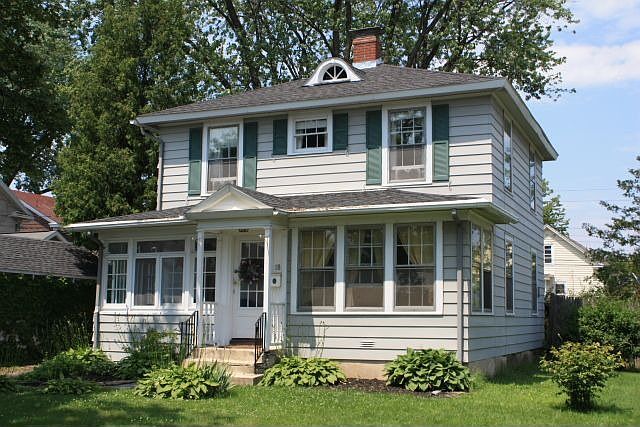 1st image of 18 Kelton Ct