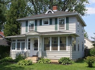 18 Kelton Ct, Albany, NY 12209