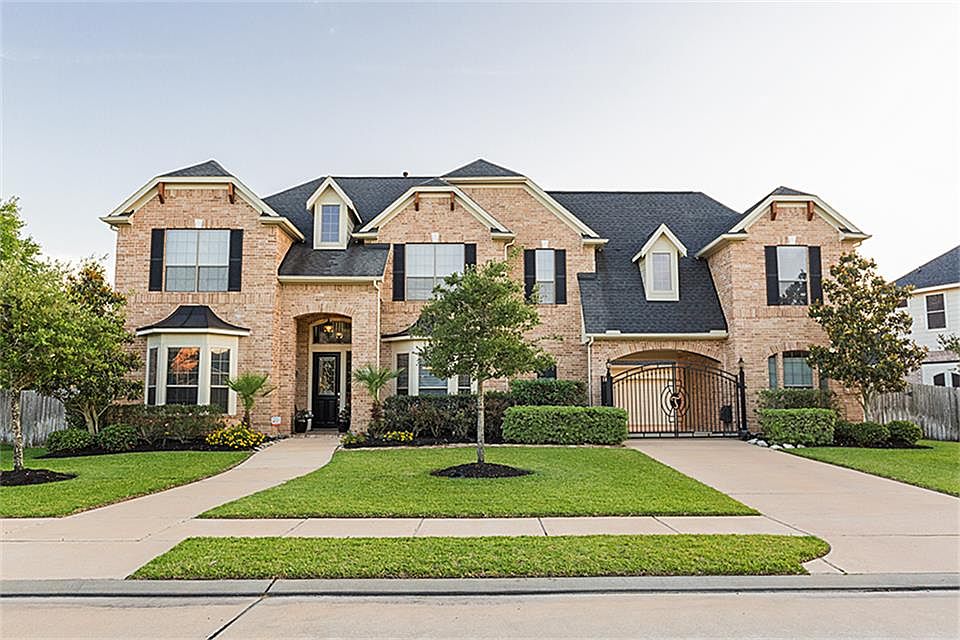 1st image of 7723 Courtney Manor Ln