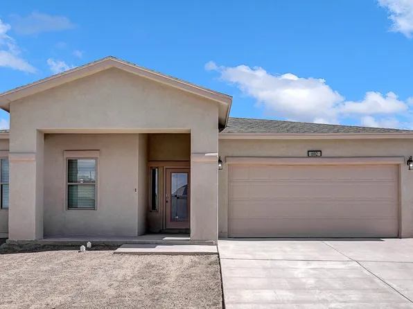 692 Plains Blackfoot Dr, Socorro, TX 79927