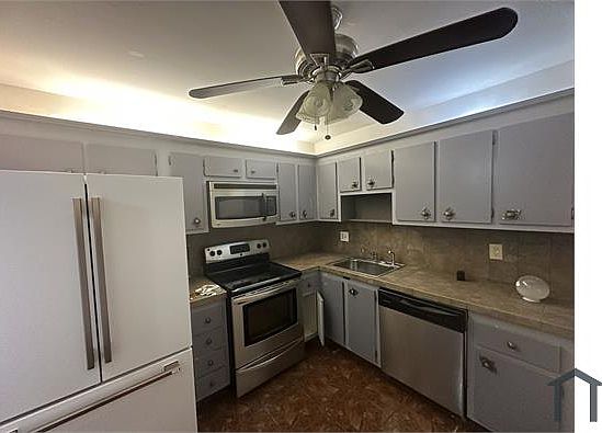 3rd image of 4740 NW 21st St APT 214