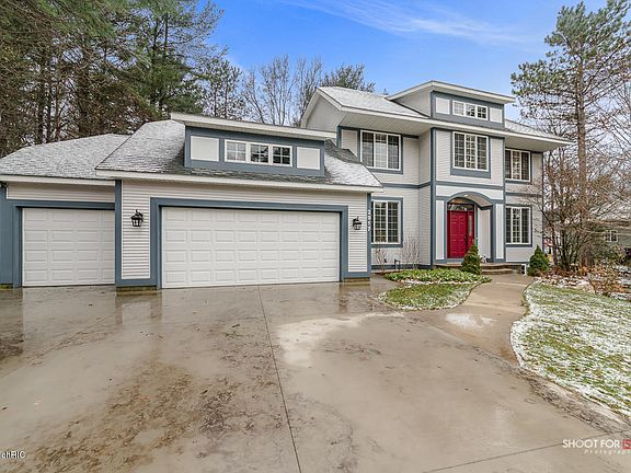 3rd image of 2917 Pine Edge Ct