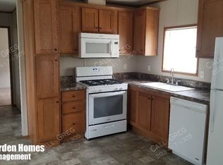 40 Twin Oaks Ln, Danbury, CT 06811