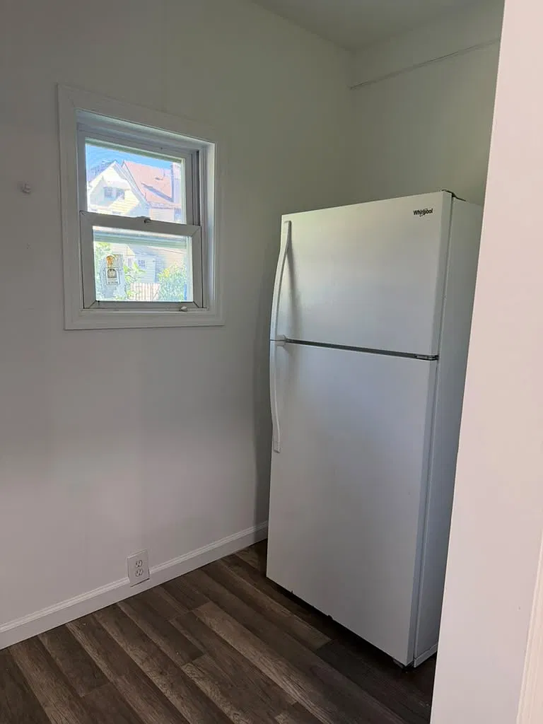 6 bed, $3,800 — Photo 3