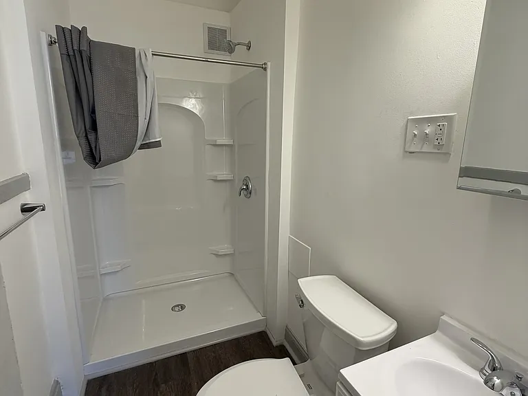 13375 Madison Ave #4 — Photo 3